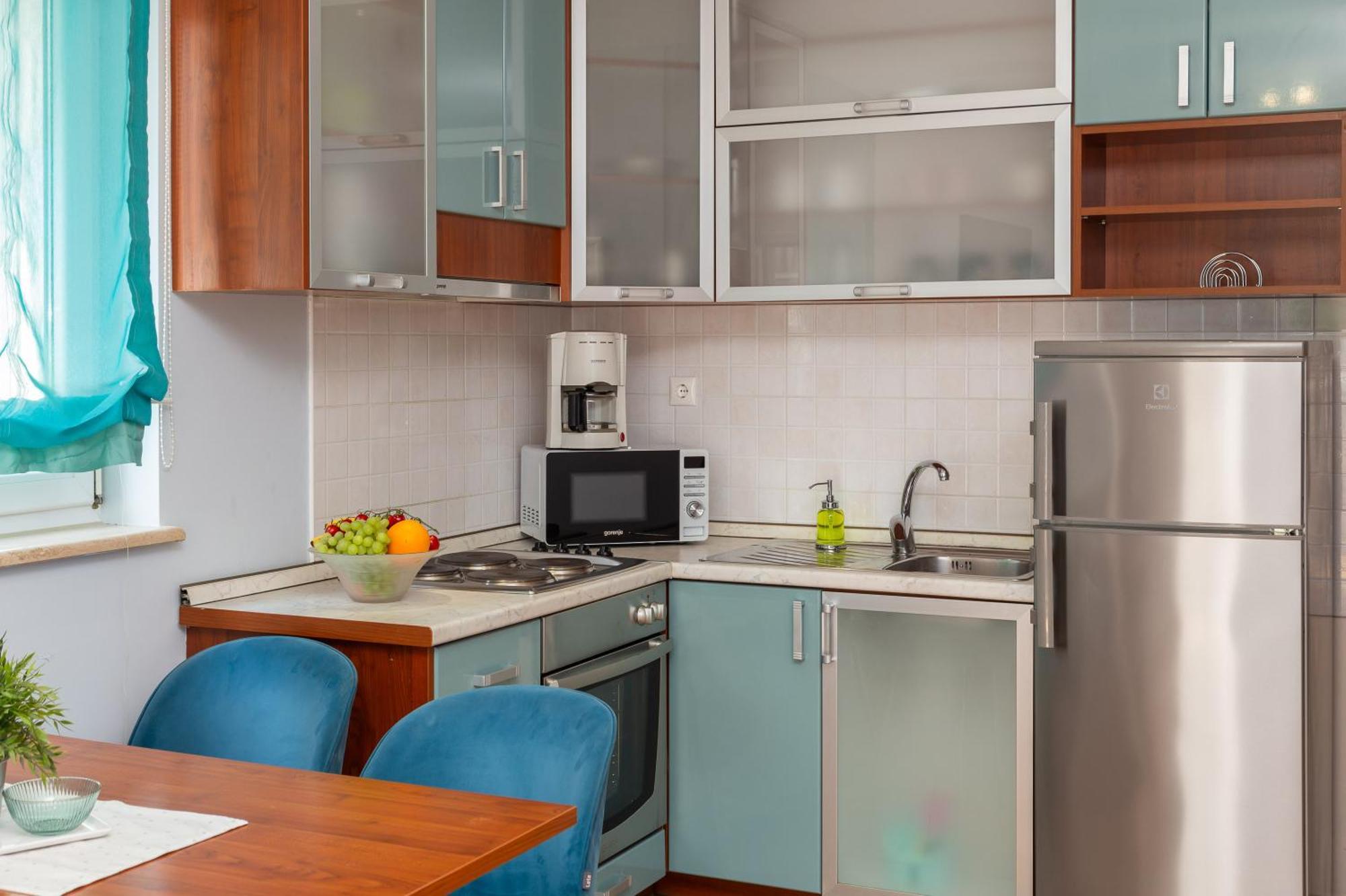 Brkic Apartments With Private Parking Makarska Kamer foto