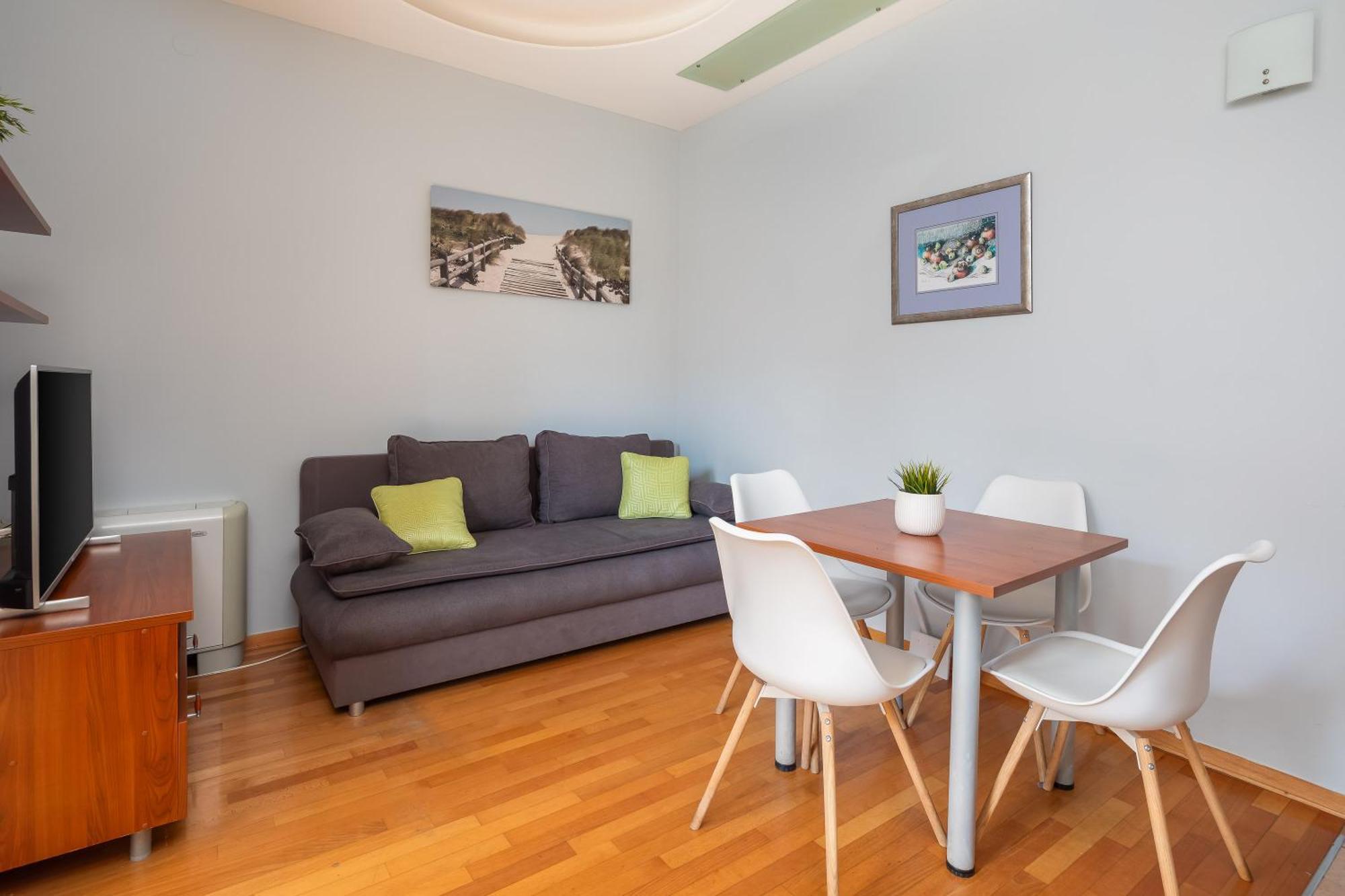 Brkic Apartments With Private Parking Makarska Kamer foto